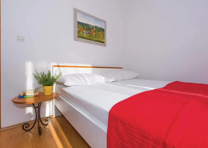 Two-bedroom In アパート *